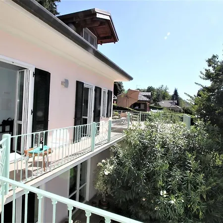 Apartment Meeting By The With Terrace Pettenasco